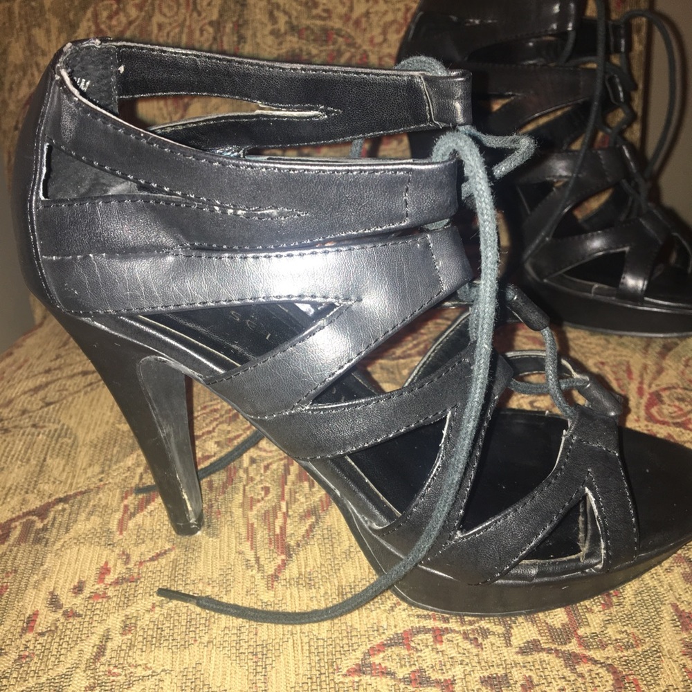 Chinese Laundry Gladiator Sandals